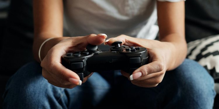 You Can Get a ‘Women in Esports’ Scholarship at University of Roehampton