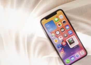 iOS14 Update on iPhone Enables Users to Tap the Back of their Phones for SafeEntry
