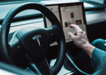 Tesla Inc. Not Hiring New Senior Developer in Singapore