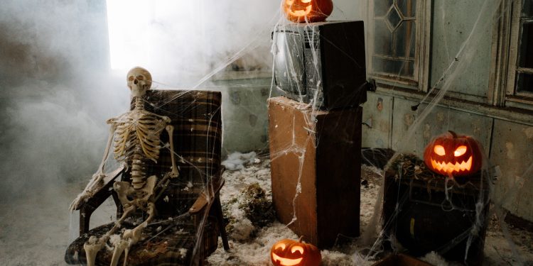 The Ultimate Guide To Celebrating Halloween From The Comfort Of Your Home