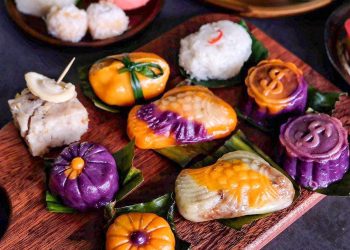 Dig Into These Traditional Kuehs – With a Twist!