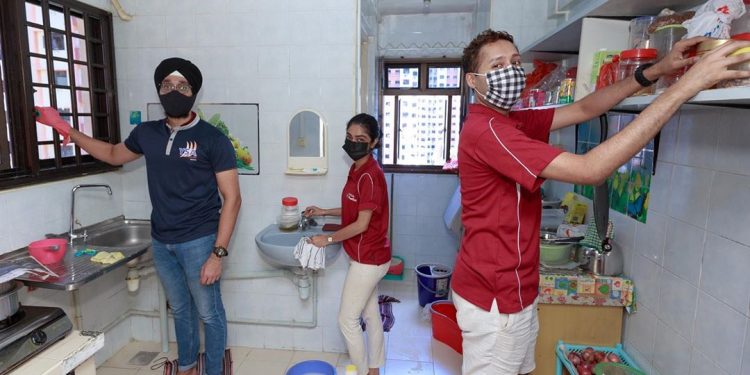 Volunteers Spruce Up Beneficiaries’ Homes In Time for Deepavali