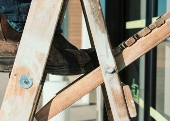 Short People at a Higher Risk of Catching the Coronavirus