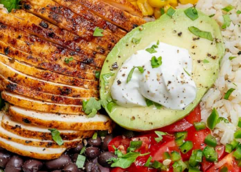 7 Healthy Lunch Options for Those Sick of Salads