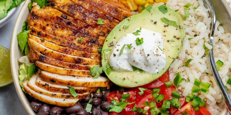 7 Healthy Lunch Options for Those Sick of Salads