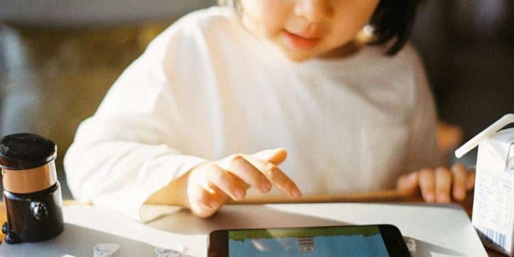 The Case for Educating Our Kids on the Influence of Ads