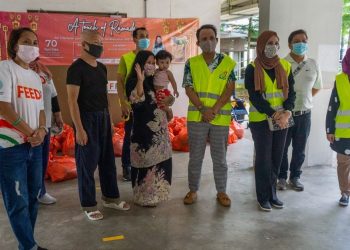 Delivering ‘A Touch of Ramadan’ giving to those in need