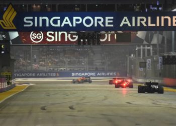 SIA extends sponsorship of S'pore F1, stays true to F1's net-zero target