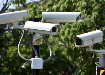 Enforcement cameras: Ride-hailing drivers can’t park but can they wait?