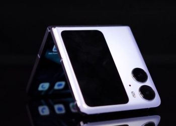 OPPO Find N2 Flip Review: Making flip phones great again