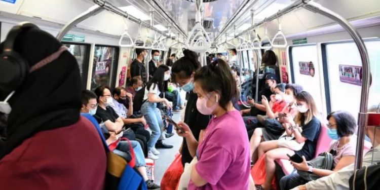 Today (7) | TheHomeGround Asia People are reading fewer paper books, e-books growing in popularity, NLB says