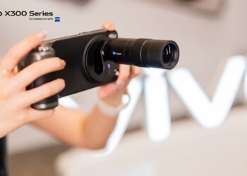 Through the Looking Glass: Vivo’s X300 Series Brings ZEISS Magic to Singapore Smartphones